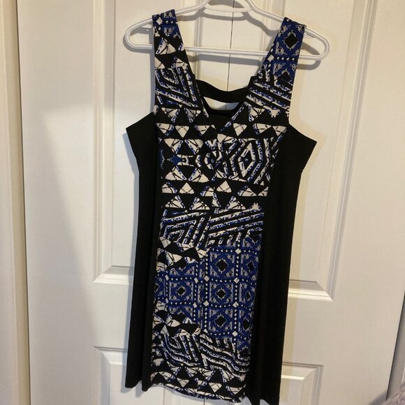 #145 NWOT BCBG Maxazria Black, Blue, Cream Sleeveless Dress, Size Medium - Picture 4 of 7